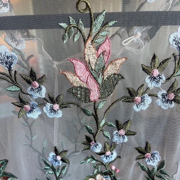 Zara Mesh Floral Embroidered Top - Picture 7 of 10